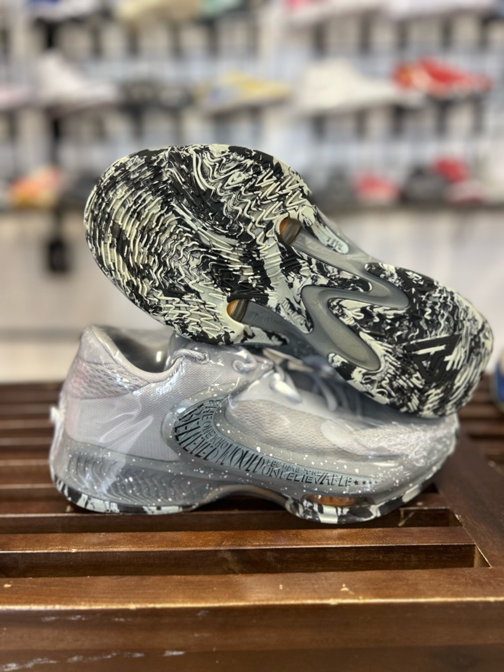 Nike Men’s Silver/Black Marbled Sole Sneakers
